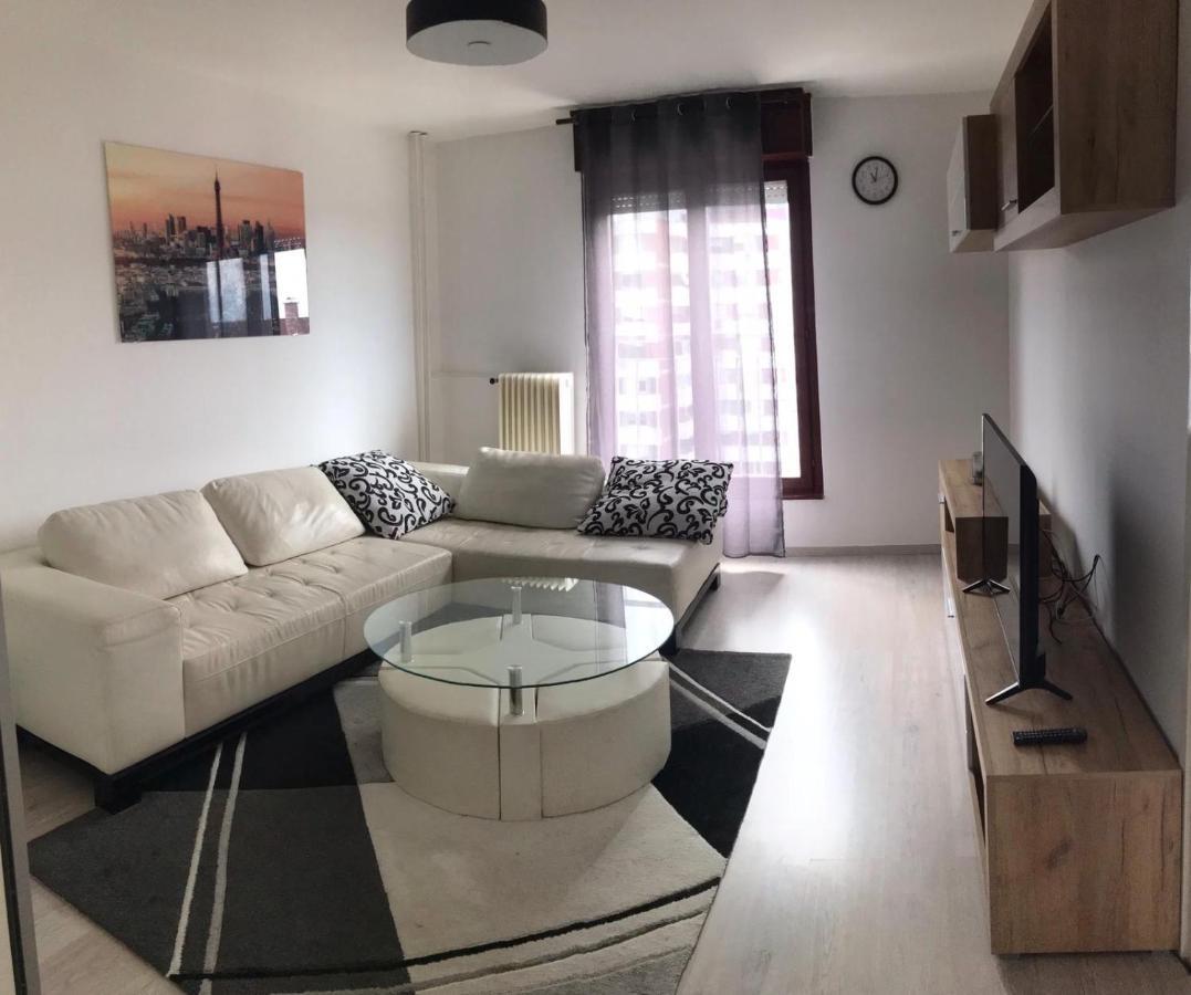 Apartment Vrbani Zagreb Ngoại thất bức ảnh