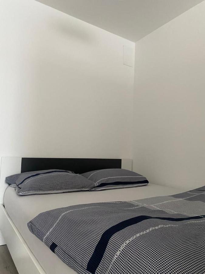 Apartment Vrbani Zagreb Ngoại thất bức ảnh